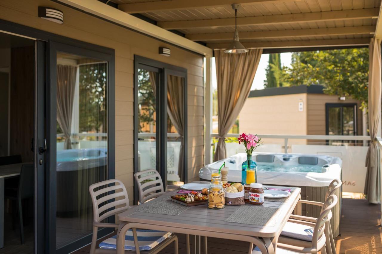 Premium Camping Homes Santa Marina, Lanterna Tar-Vabriga Bagian luar foto