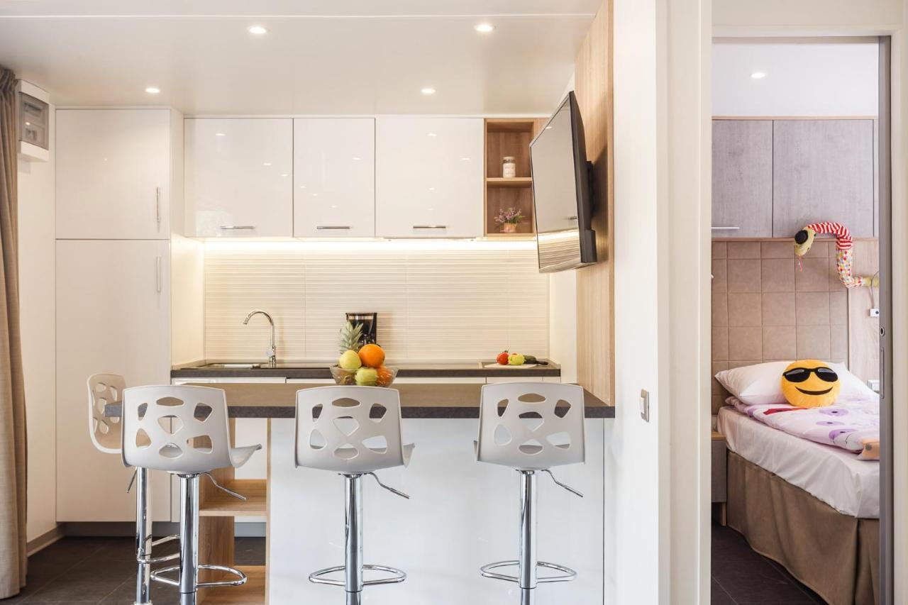 Premium Camping Homes Santa Marina, Lanterna Tar-Vabriga Bagian luar foto