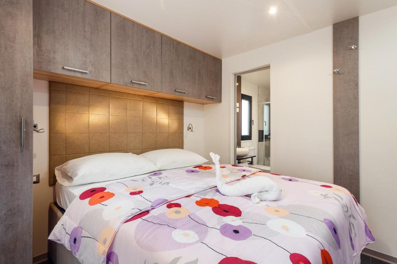 Premium Camping Homes Santa Marina, Lanterna Tar-Vabriga Bagian luar foto