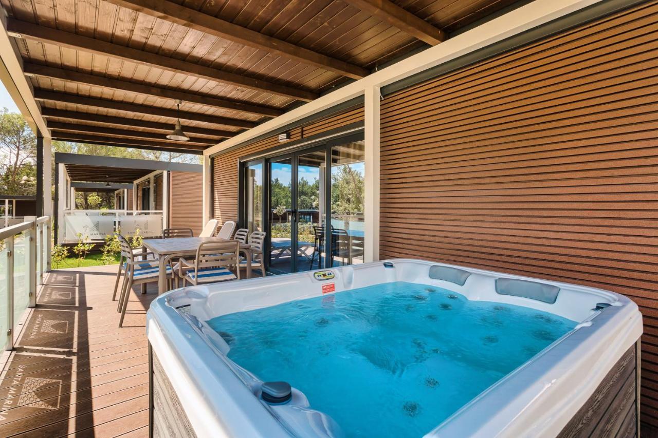 Premium Camping Homes Santa Marina, Lanterna Tar-Vabriga Bagian luar foto