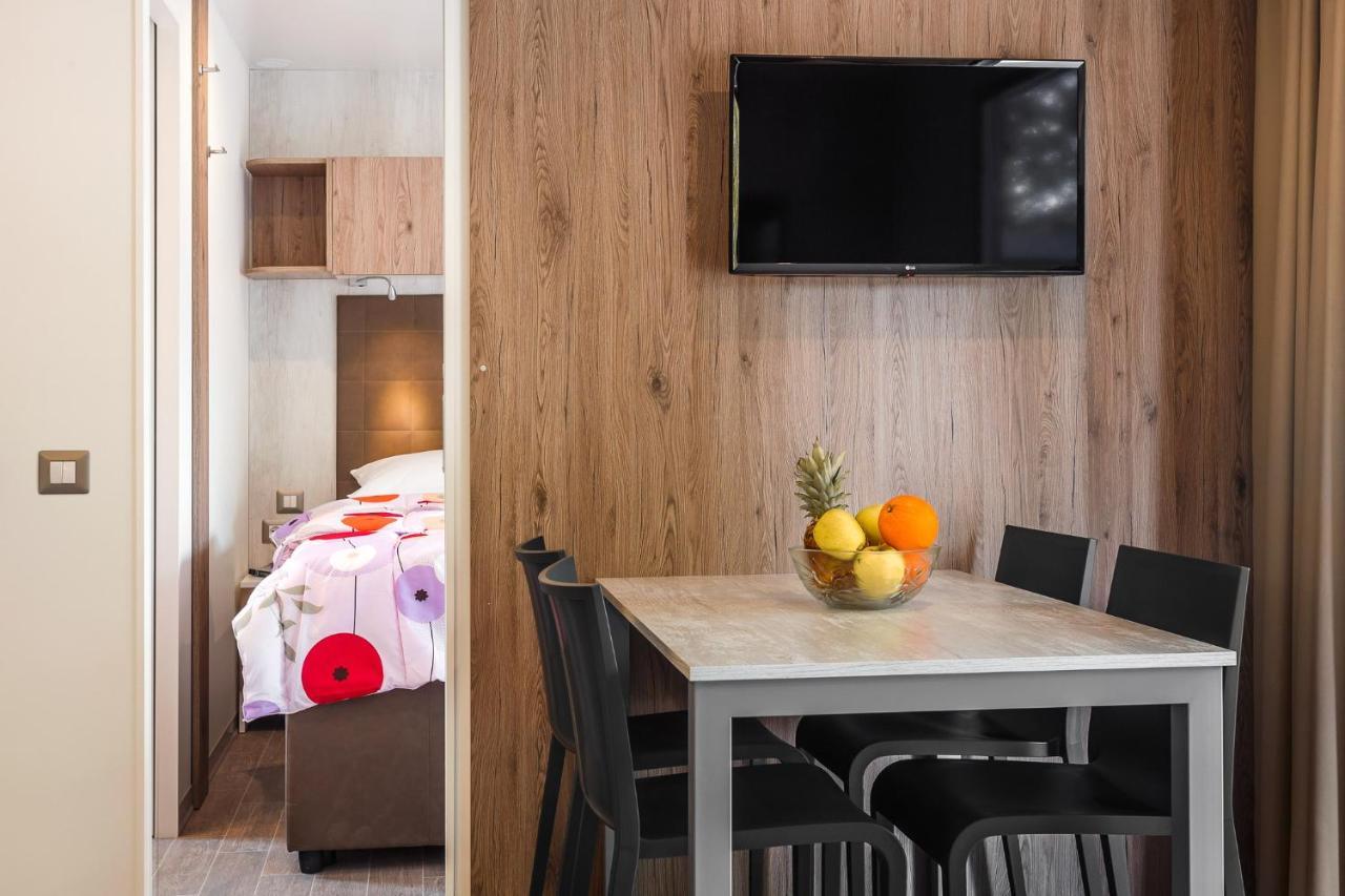 Premium Camping Homes Santa Marina, Lanterna Tar-Vabriga Bagian luar foto