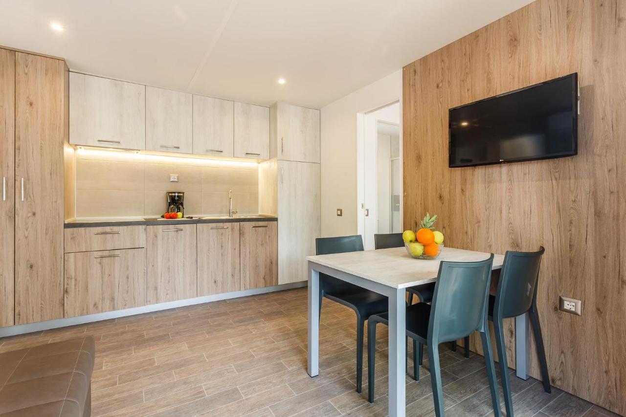 Premium Camping Homes Santa Marina, Lanterna Tar-Vabriga Bagian luar foto